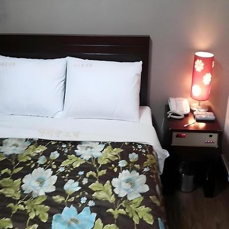 Jongro Nova Motel Сеул Екстериор снимка