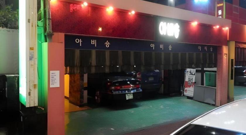 Jongro Nova Motel Сеул Екстериор снимка