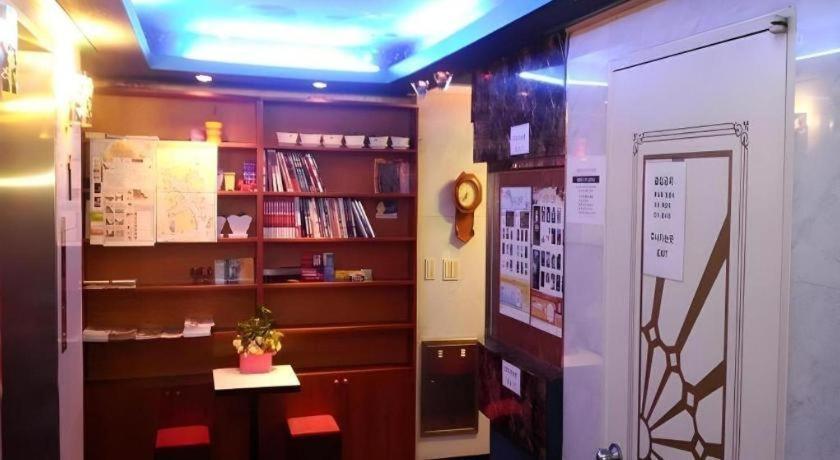 Jongro Nova Motel Сеул Екстериор снимка