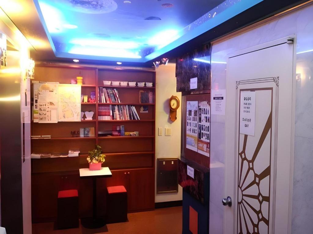 Jongro Nova Motel Сеул Екстериор снимка