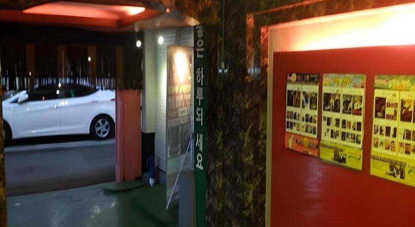 Jongro Nova Motel Сеул Екстериор снимка